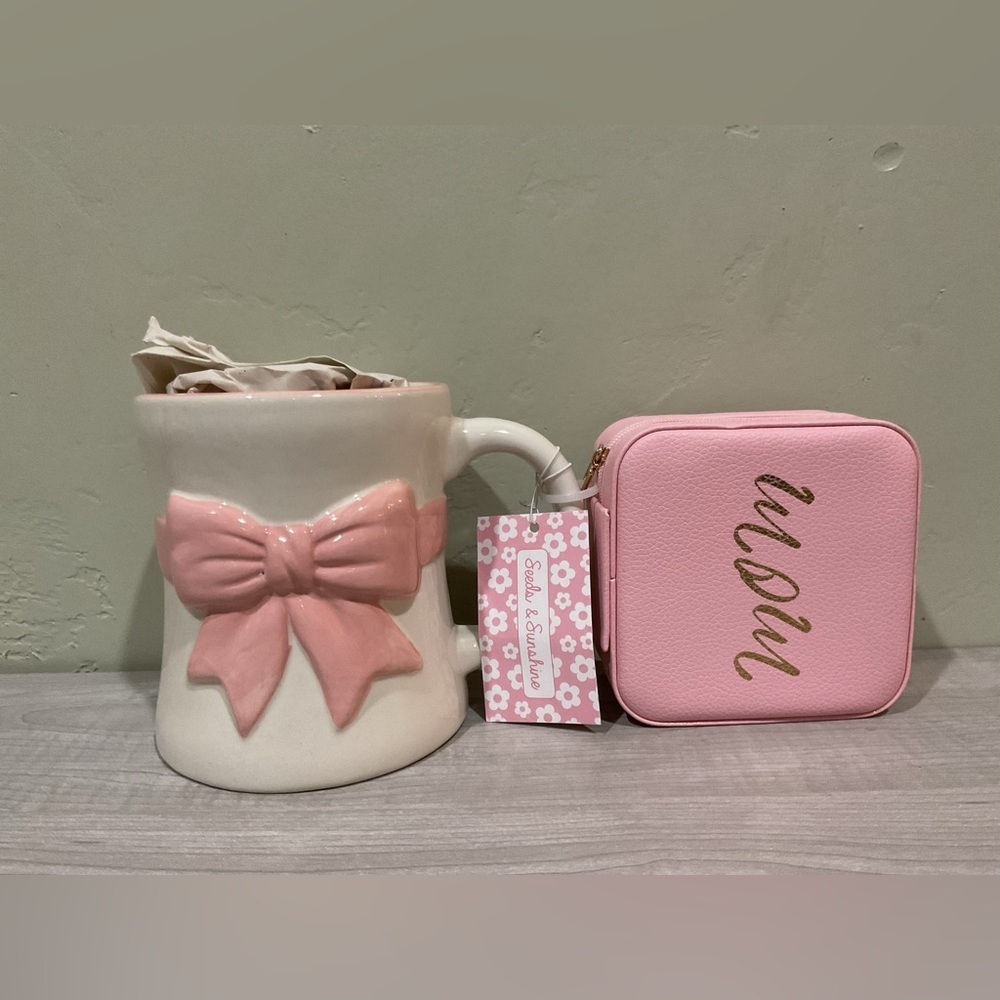 Ceramic Pink Bow Tie Mug+ Pink “MOM” Accessory Case by Seeds & Sunshine. NWTS.